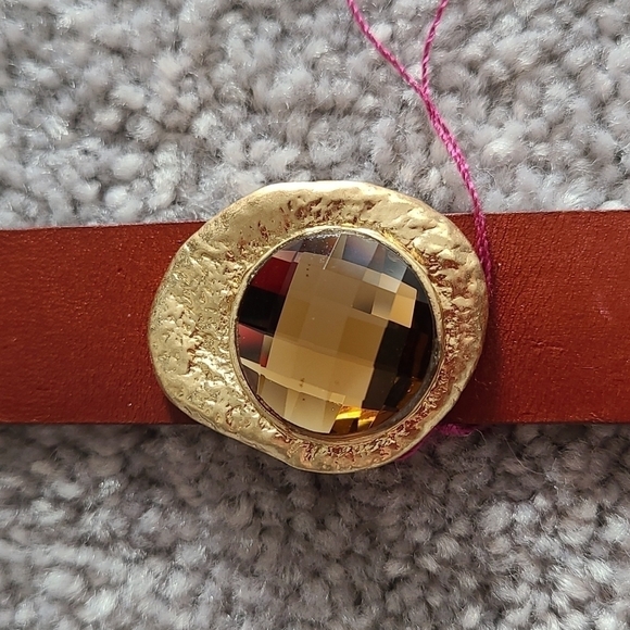 TRÏBE Brown Faux leather magnetic bracelet with Amber color Stone - Picture 6 of 7